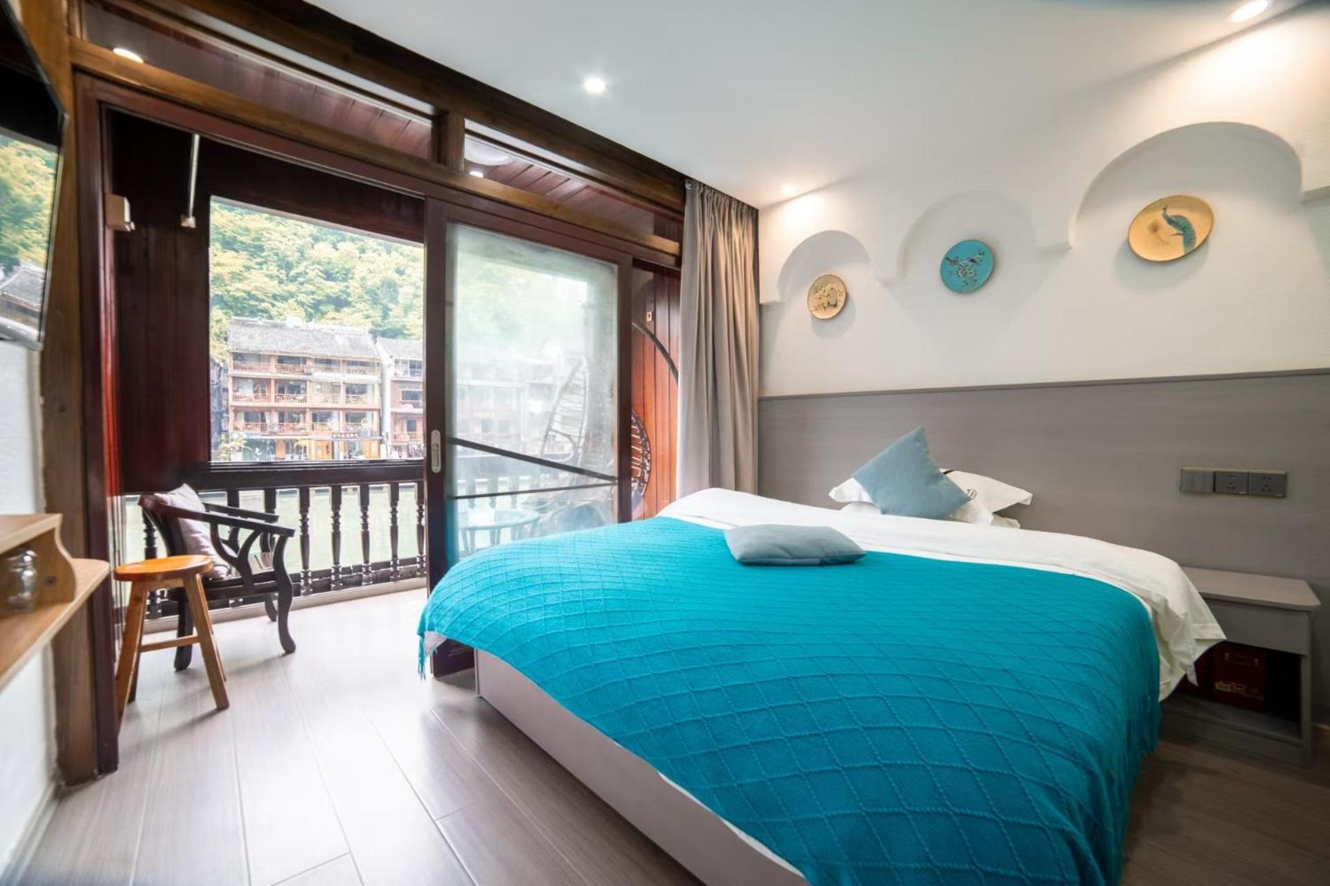 Fenghuang Ancient Town Lazy Cat Riverside Inn Bagian luar foto