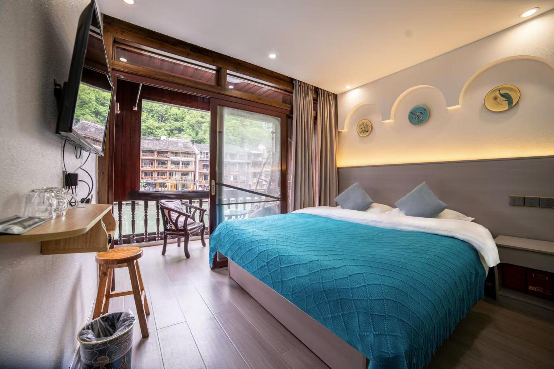 Fenghuang Ancient Town Lazy Cat Riverside Inn Bagian luar foto